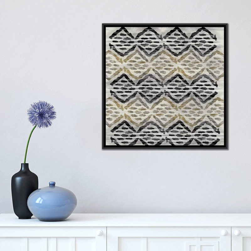 « grey tribal iii », reproduction d’impression sur toile, H 37 po x l 37 po x P 1,5 po, Pas de tapis, Toile avec cadre noir