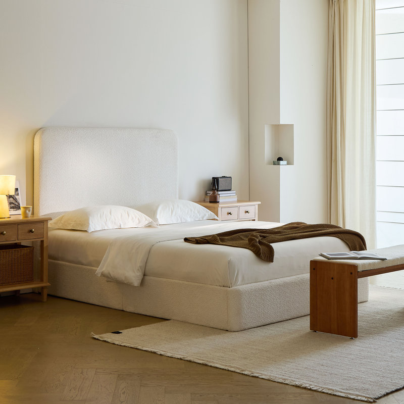 Canter Upholstered Platform Bed, King