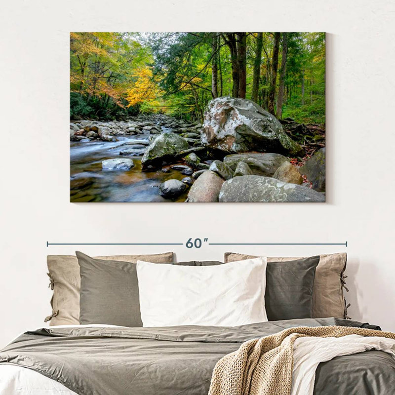 Harnek Autumn Mountain Stream, H 34 po x l 51 po