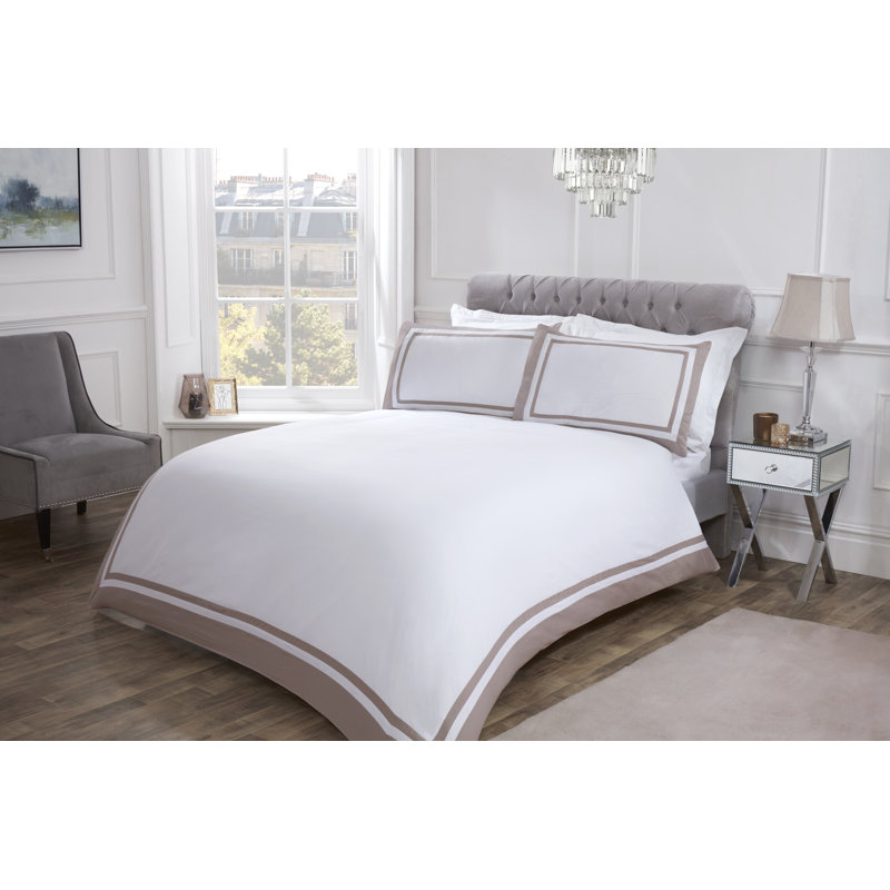Maelynn Cotton No Pattern Duvet Cover Set with Pillowcases Included, White/Brown, Super King - 2 Standard Pillowcases
