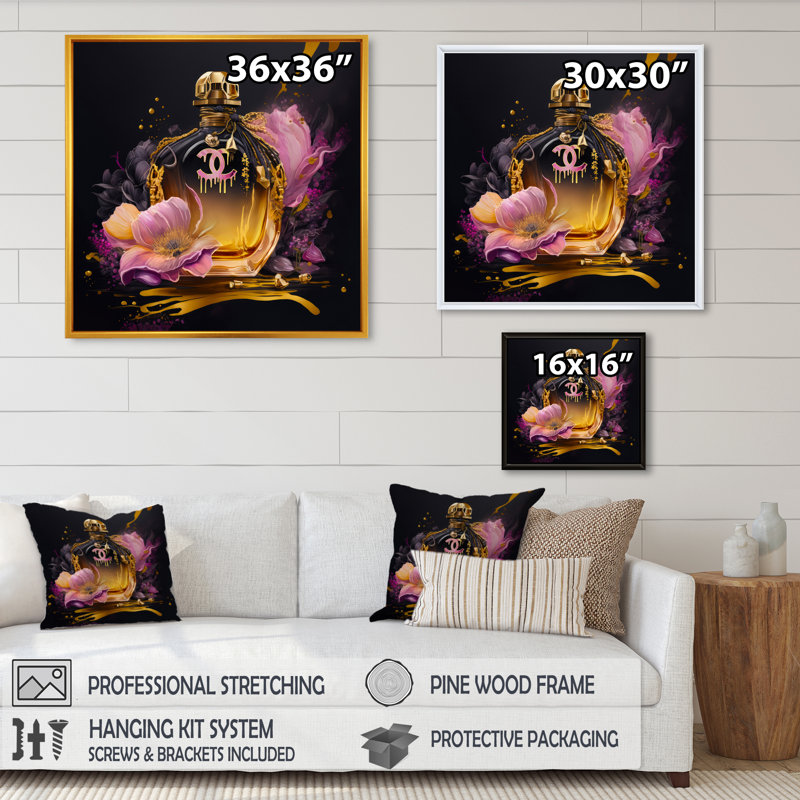 Chic bouteille de parfum avec roses roses I - art mural tendance pour le salon, H 36 po x l 36 po x P 1,5 po