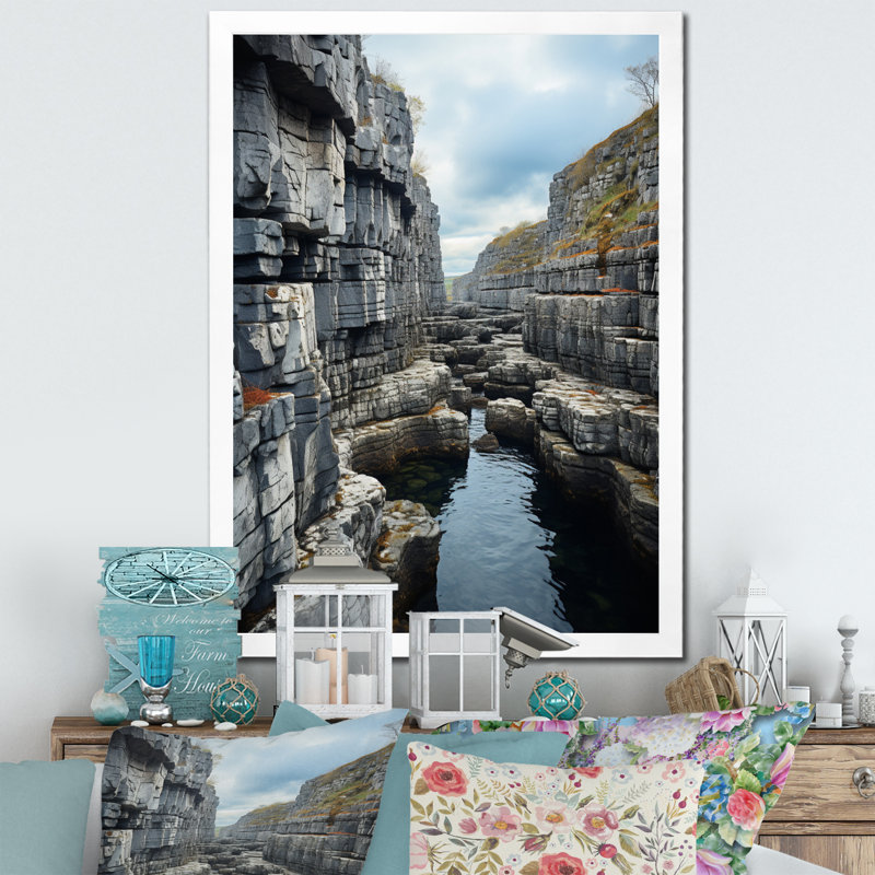 «Ireland the Burren Clif II», reproduction sur toile, Cadre photo blanc, H 32 po x l 16 po x P 1 po