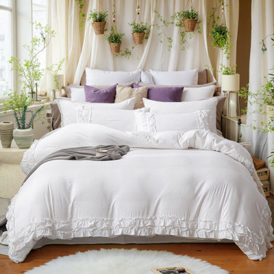 White Ruffle Comforter Queen Boho Chic Bedding Set Pleated Ruffled Fringe Design White Farmhouse Quilt Comforter Set for All Season