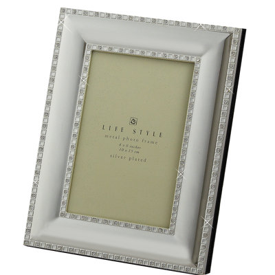 Ethelinde Silver Metal Embossed Picture Frame