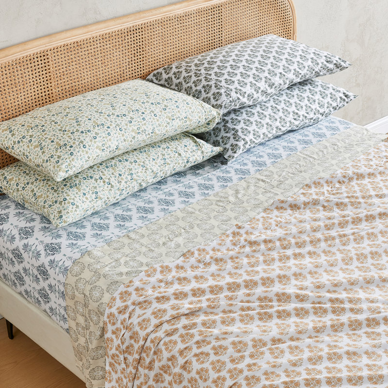 Cotton & Rayon from Bamboo Blend Floral Printed Sheet Set, Turquoise Floral, King Sheet Case Pack with 3 Additionals Included