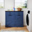 Armoire à ordures inclinable bleue 20 gallons, espace caché pour la cuisine, porte de grange avec 2 tiroirs, stable, matériau d'ingénierie en bois recyclé permettant d'économiser de l'espace, poignées en métal élégantes