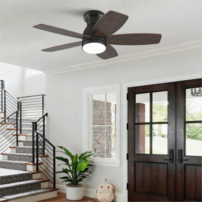 Ventilateur de plafond d'intérieur 32 po avec lumière, télécommande, plafonnier encastré classique en bois massif noir
