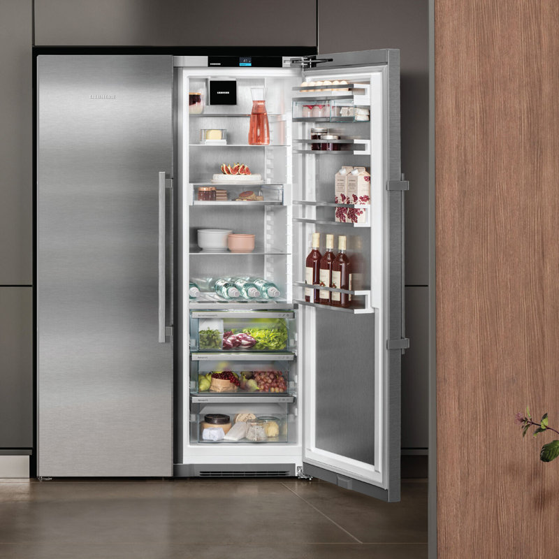 Freezer For Integrated Use With Nofrost