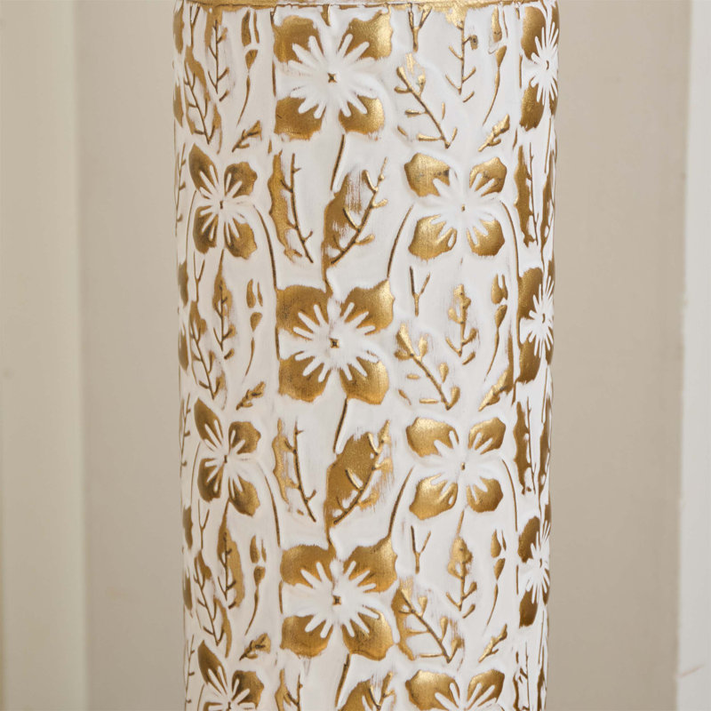 Ensemble de cadeaux exquis pour la fête des Mères avec des vases en métal à relief en relief pour une décoration intérieure sophistiquée