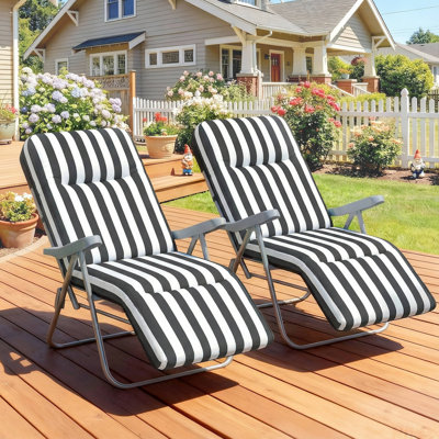 Outdoor Lounge Chair