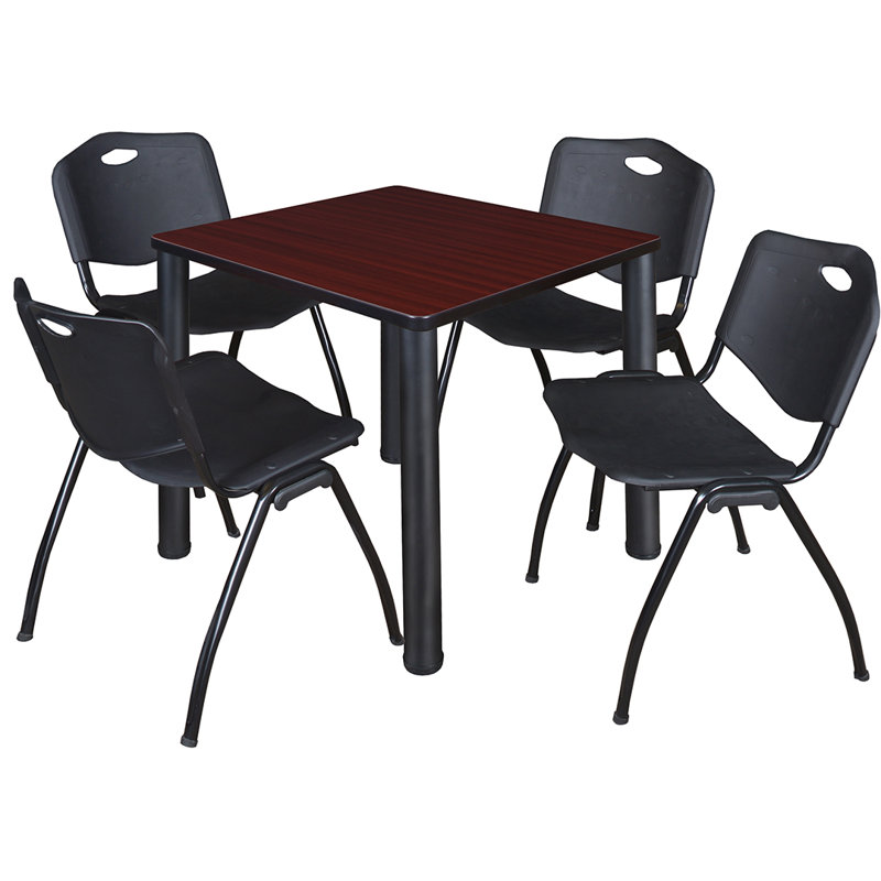 Plateau de table Kee Square, 4 chaises empilables, H 42 po x l 29 po x P 29 po, Acajou, Noir