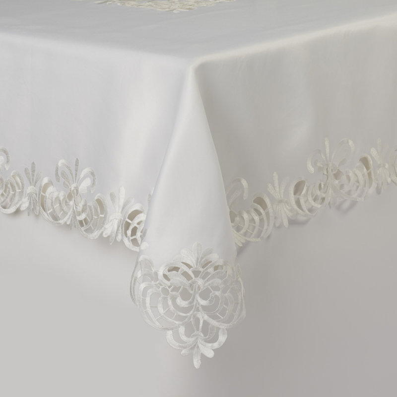 Schafer Tablecloth, 104" L x 70" W