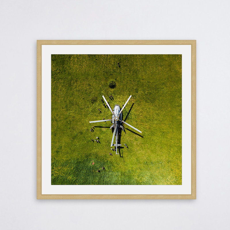 « hélicoptère » par karolis janulis, reproduction d’art encadrée, H 12 po x l 12 po