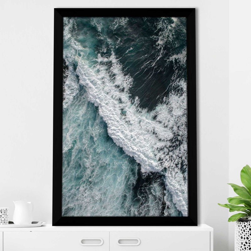 «From Above 9» par Design Fabrikken - reproduction de photo, H 27,5 po x l 21,5 po x P 0,75 po, Cadre noir