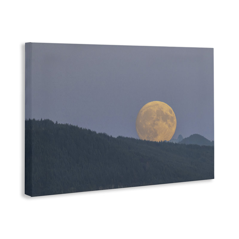 Toile de paysage majestueux au lever de la lune, design par Nancy Crowell, H 16 po x l 24 po