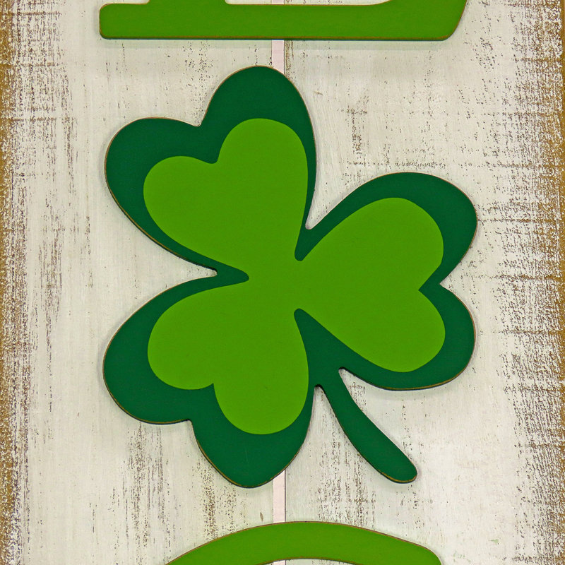 Décoration de porche «Lucky» The Holiday Aisle® 48 "St. Patricks Day"
