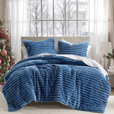 Avril Fluffy Ribbed Plush Comforter Set