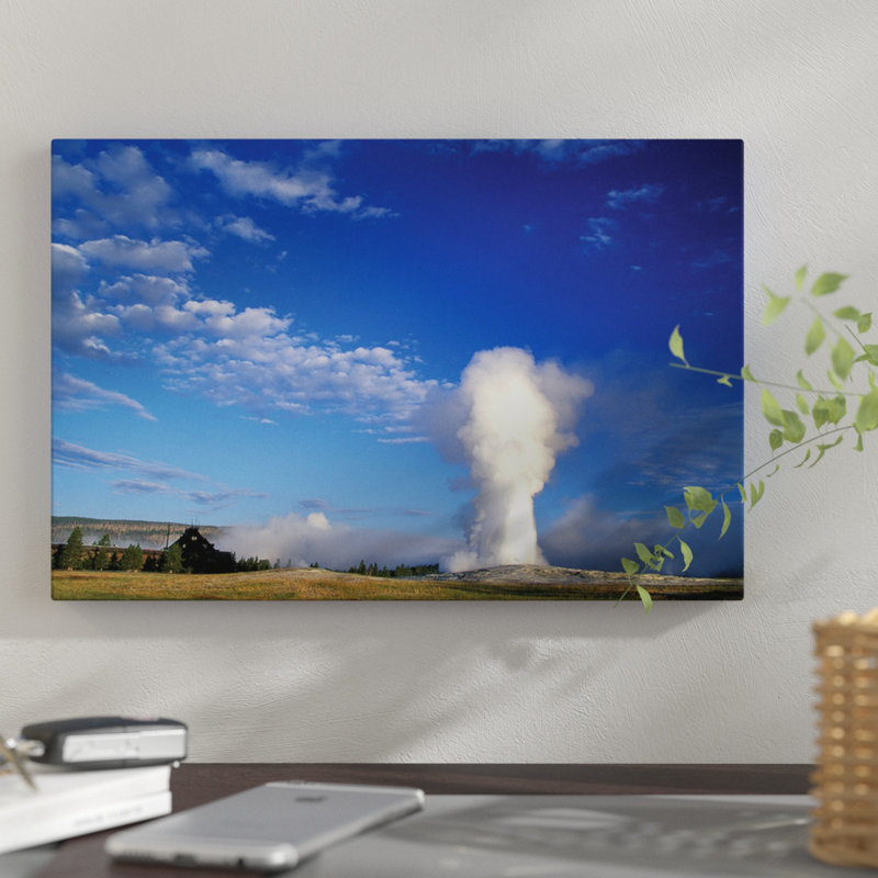 « touring old fidèle geyser », impression sur toile, H 18 po x l 26 po x P 1,5 po, Pas de tapis, Toile tendue