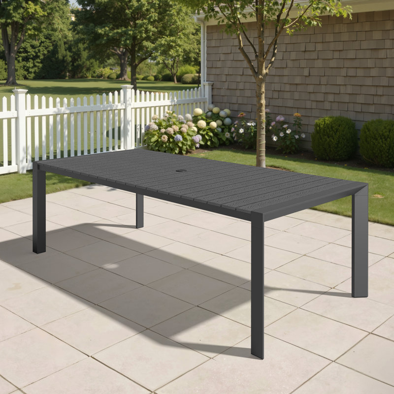 Table de salle à manger d'extérieur rectangulaire de 84 po L avec trou pour parasol et structure en aluminium  , Noir
