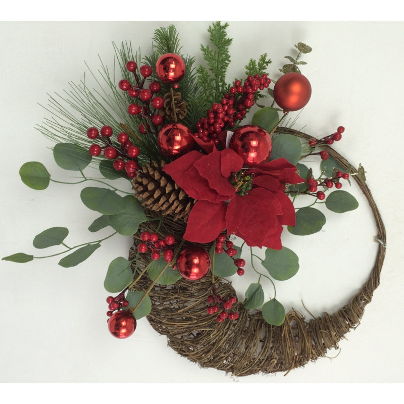 Couronne de pin en forme de gourde en polyuréthane, pommes de pin, baies et poinsettias 26 po