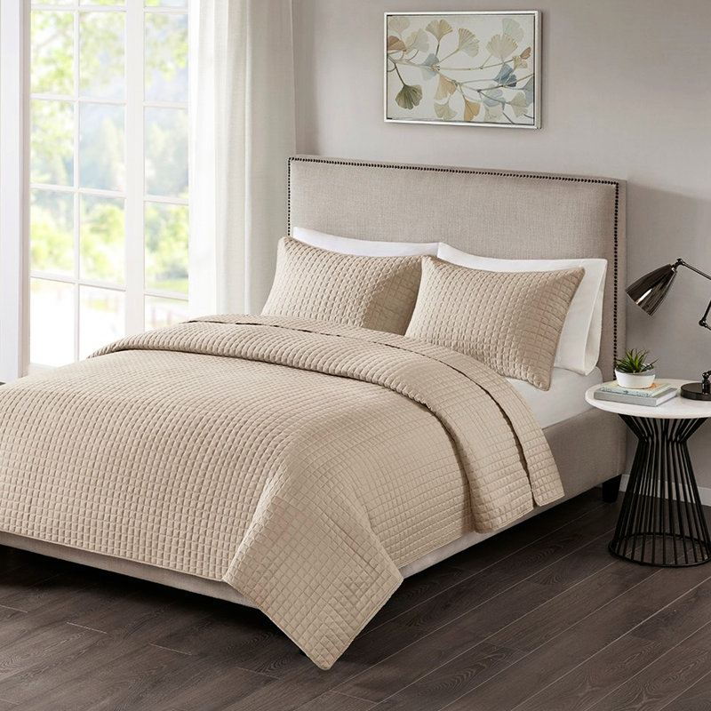 26ee8d305 Comforter, King Quilt + 2 King Shams