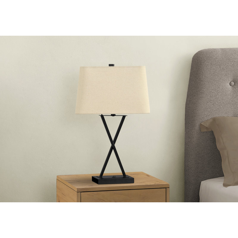 Lighting, H 25 po, lampe de table, port USB inclus, métal noir, abat-jour beige, transitionnel