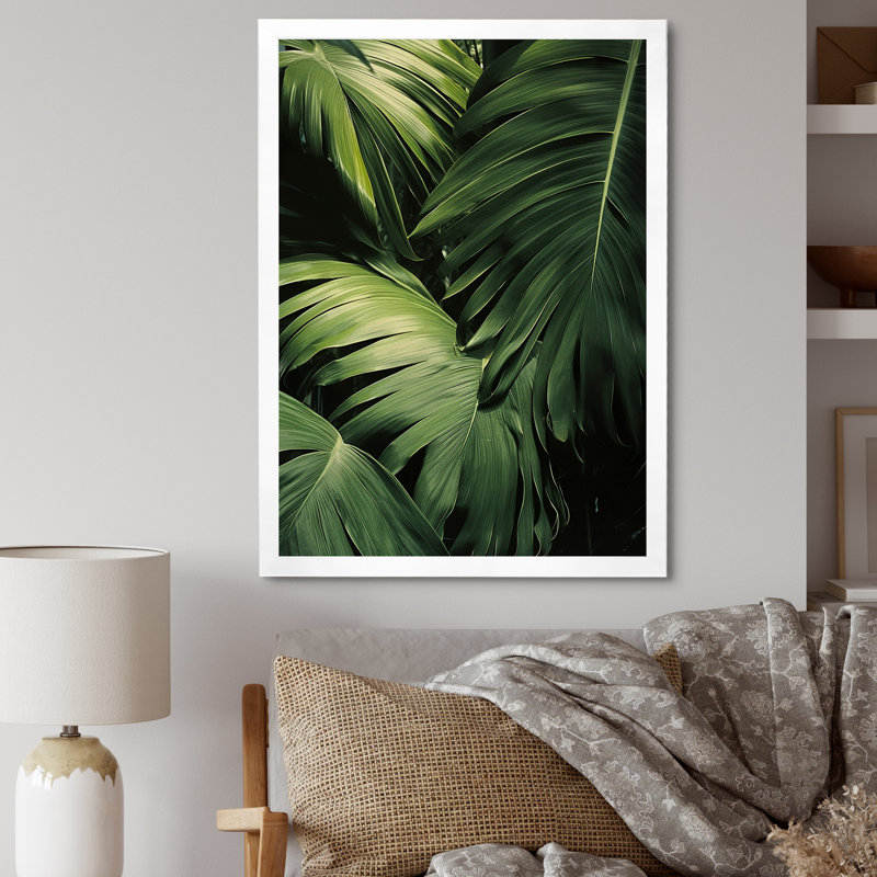 «Jade Jungle Thick Jungle Of Palm Trees», reproduction sur toile, Cadre blanc, H 32 po x l 24 po x P 1 po