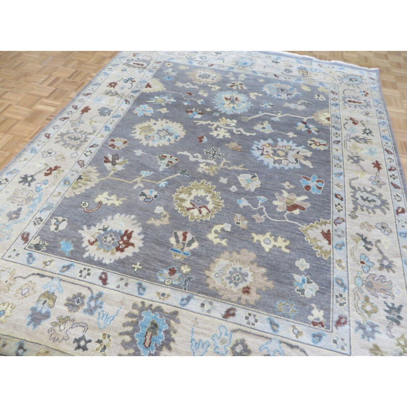 Tapis unique gris de 7 pi 11 po x 9 pi 11 po