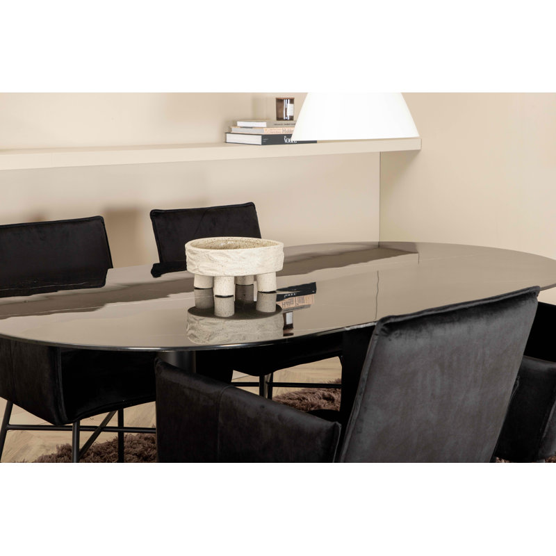 Pillan 4 - Person Dining Set