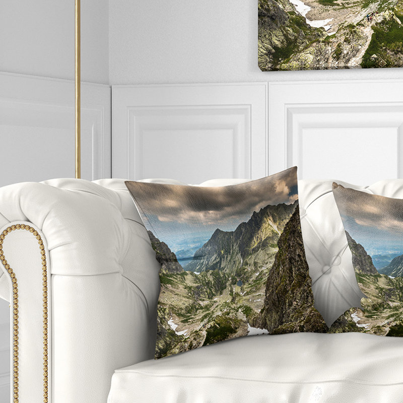 Paysage, montagnes Tatra, coussin de sentier de randonnée, 18 po x 18 po, Coussin décoratif