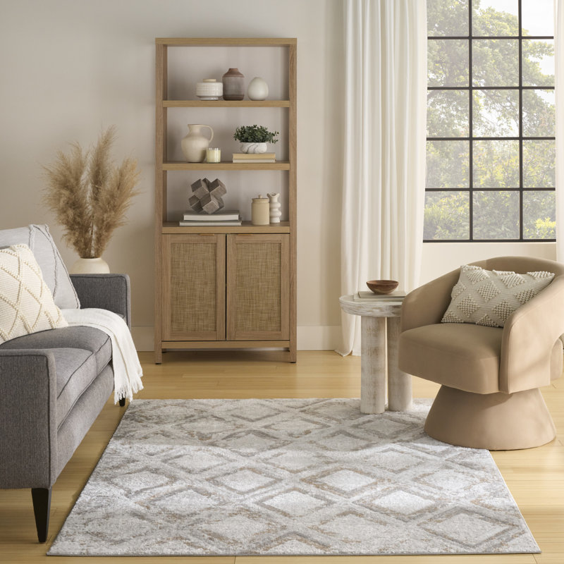 Lafever 5'3" x 7' Grey Modern Indoor Rug, Rectangle 5'3" x 7'