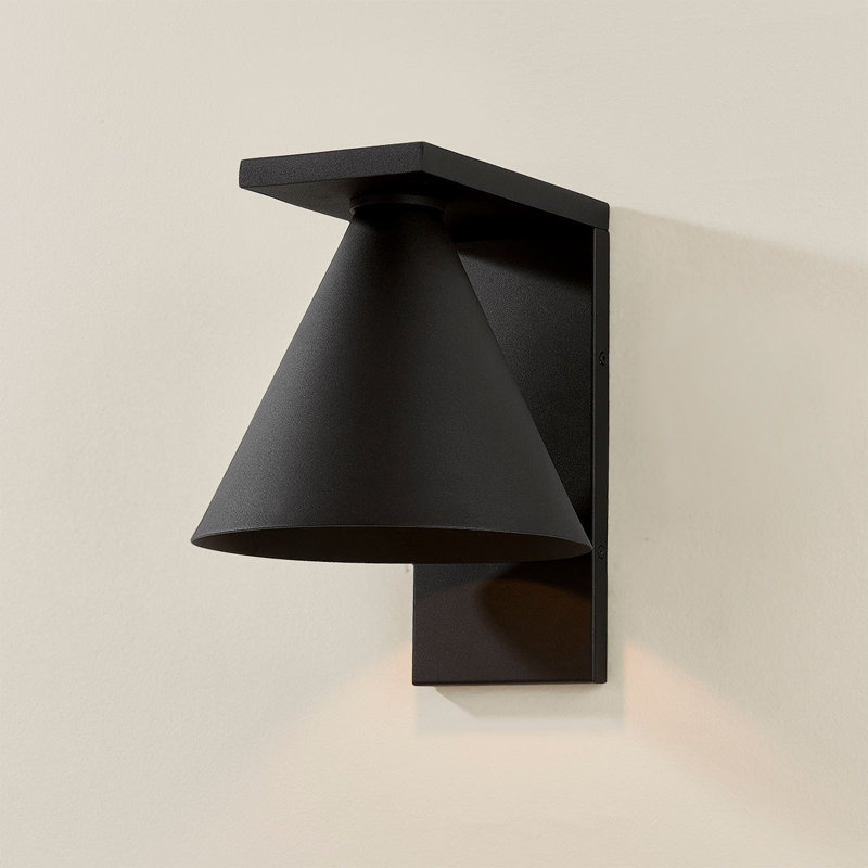 Sean 1 Light Wall Sconce, 8.75" H x 7" W x 7" D
