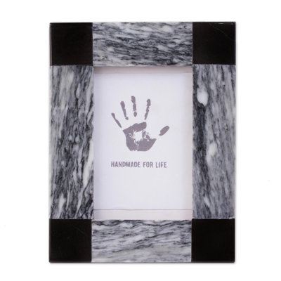 Antwaan Black and Gray Digital Picture Frame
