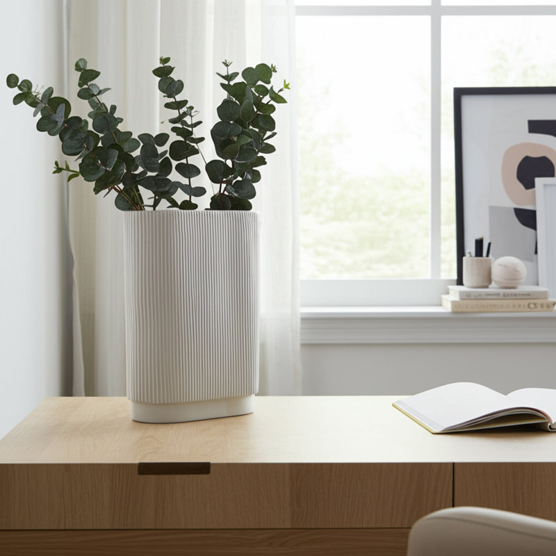 Vase en céramique Brix, H 12 po x l 10 po x P 5 po, Blanc