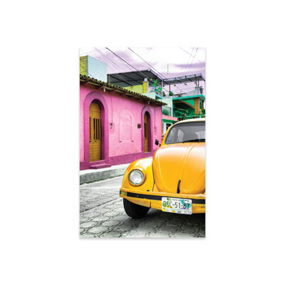 «Yellow Beetle Car» jaune sur plastique / acrylique par Philippe Hugonnard