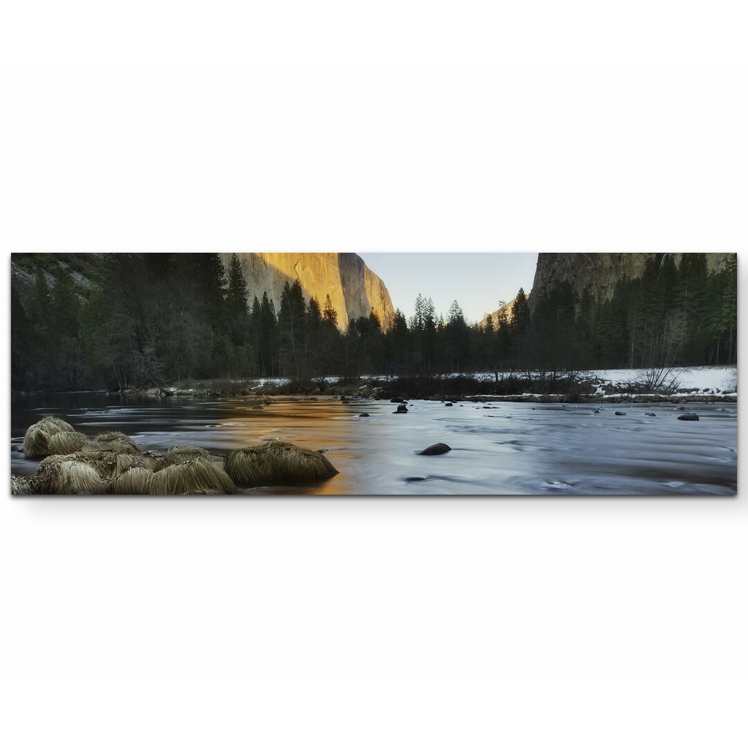 Leinwandbild See mit Steilwand im Yosemite-Nationalpark