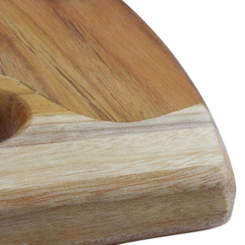 Planche à découper en bois