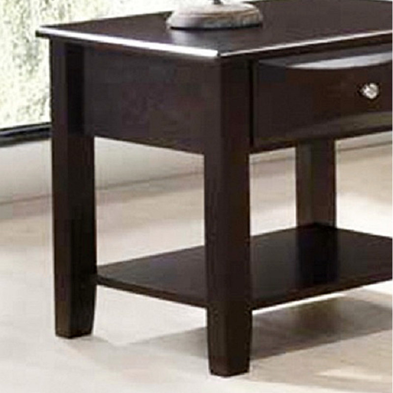 Table de bout simple en bois au look moderne