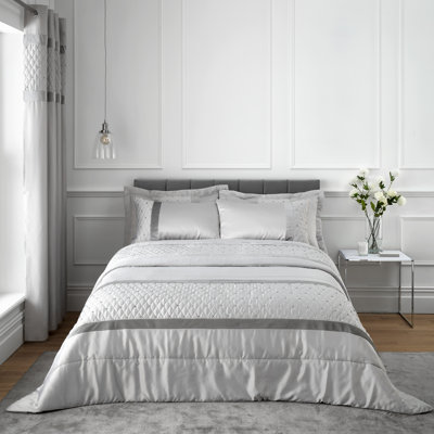Sequin Cluster 240x260cm Bedspread