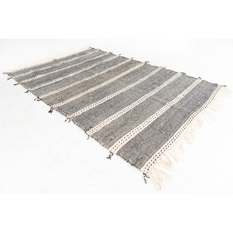 Tapis noir et blanc Odea