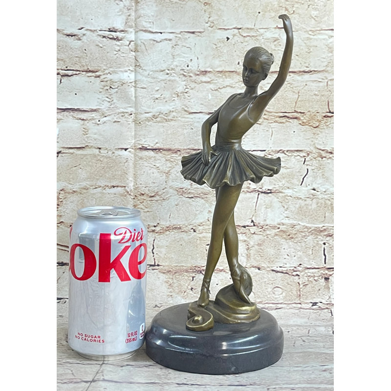 Figurine Connerville Prima Ballerina Dancer Girl