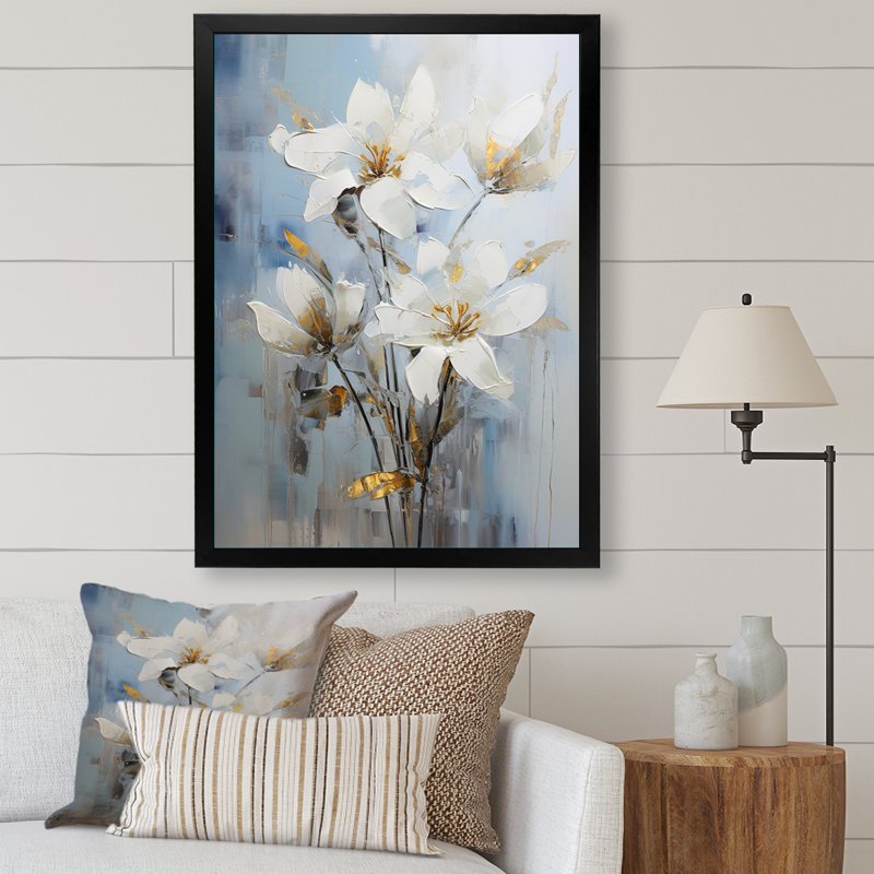 Lys blancs en fleurs, impression sur toile, Cadre simple noir, H 40 po x l 30 po x P 1,5 po