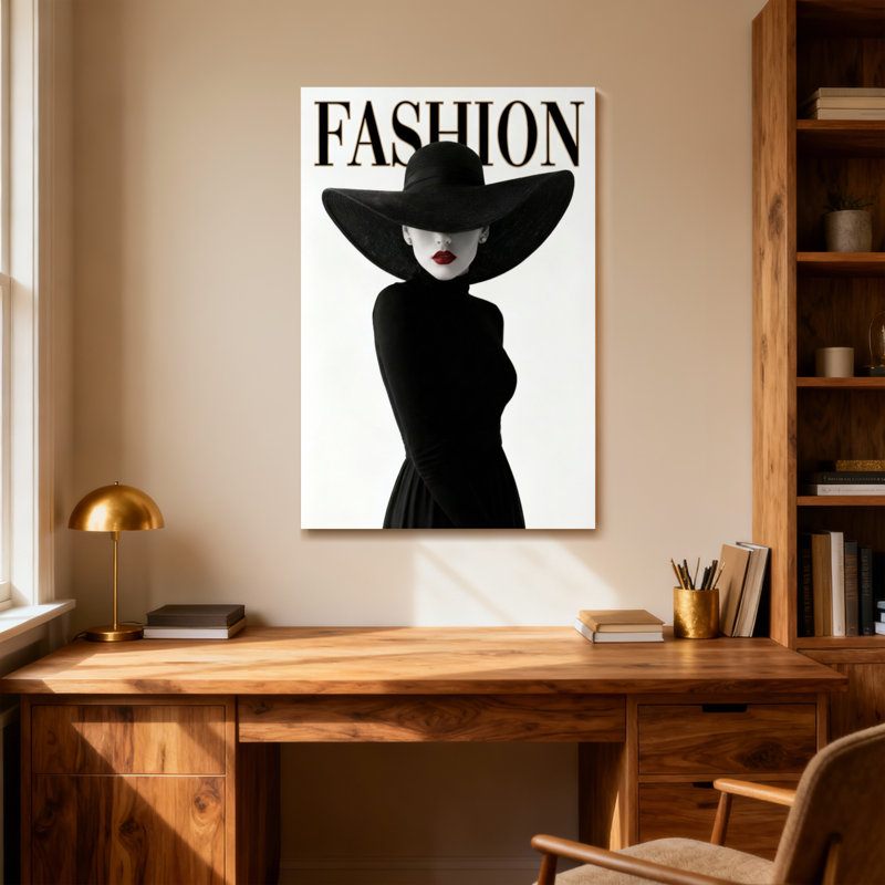 Mannequin avec chapeau noir et robe, H 36 po x l 24 po