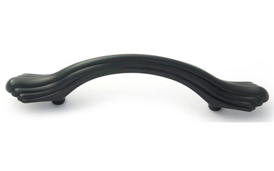 Venetian  Center to Center Arch Pull