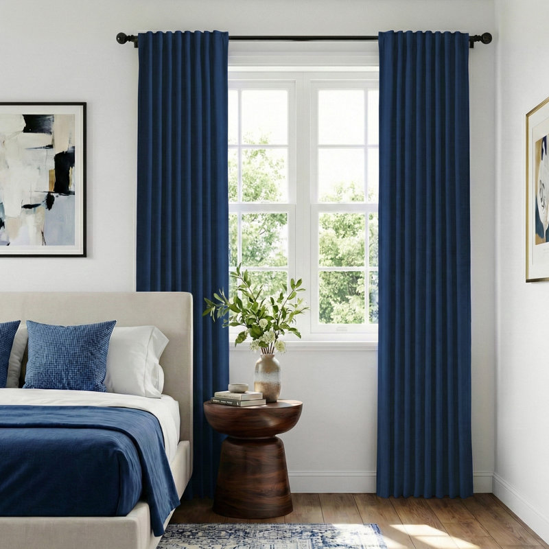 Panneau de rideau 100% occultant, isolant et isolant, avec passe-tringle Isio, L 52 po x L 96 po, Bleu minuit
