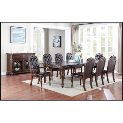 Formal Extendable Dining Table with 2 Leaves, Antique Design, Rubberwood, Perfect for Large Family Gatherings and Elegant Dinners.