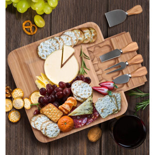 Smirly Cheese Board and Knife Set: 16 X 16 X 1.8 Inch Wood
