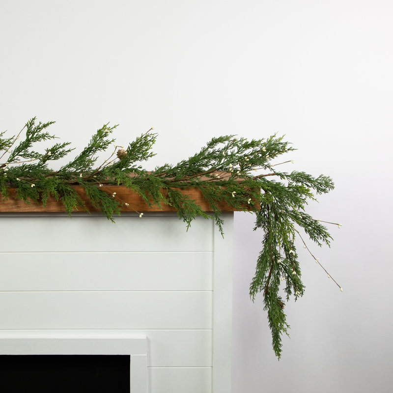 Guirlande de Noël artificielle cyprès vert 6 'avec baies blanches