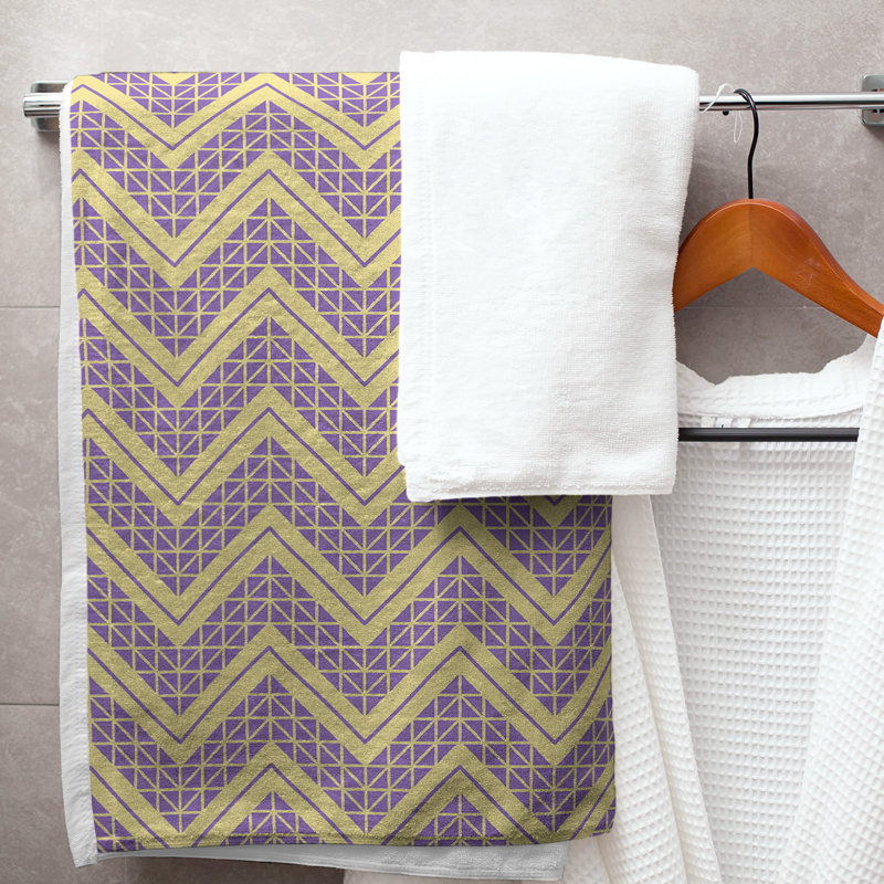 Serviette de bain à chevrons à la main classic Stephenie, Jaune / Saumon