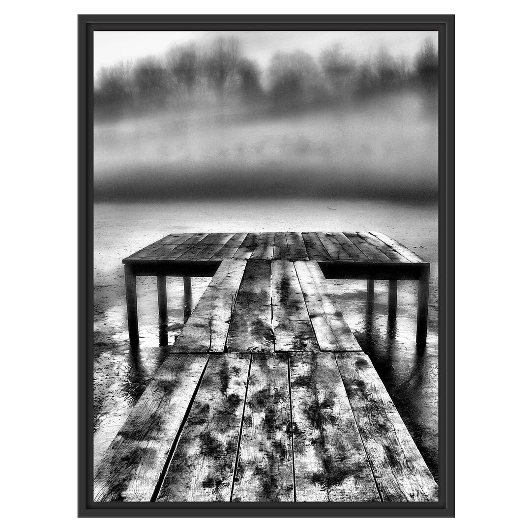 Gerahmtes Wandbild Steg am See Nebel